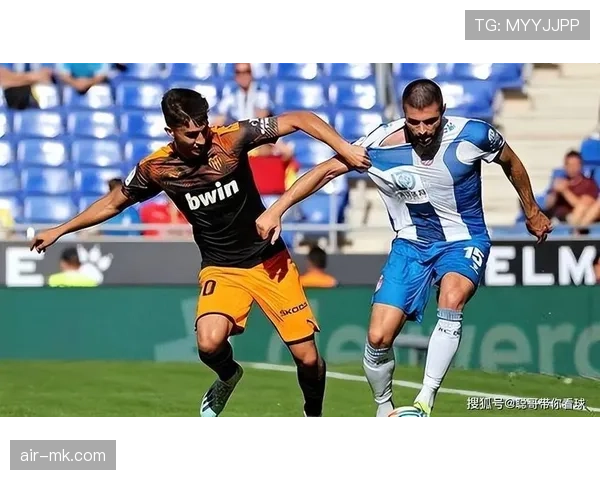 皇家社会边路冲击强势，西甲赛场表现引关注