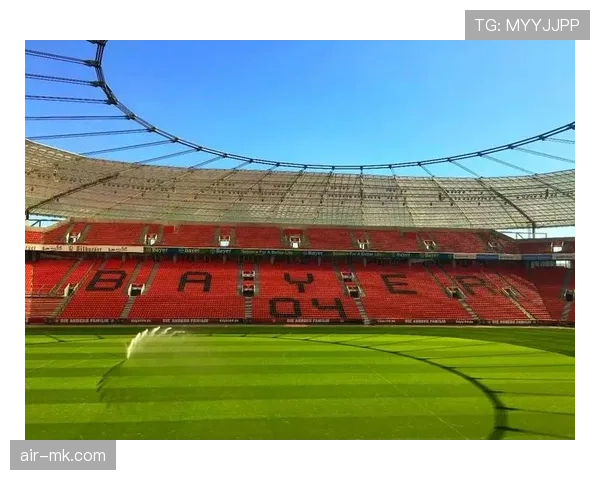 拜耳竞技场开启新赛季征程,期待球队在德甲赛场展现稳定表现 拜耳竞技场开启新赛季征程,期待球队在德甲赛场展现稳定表现