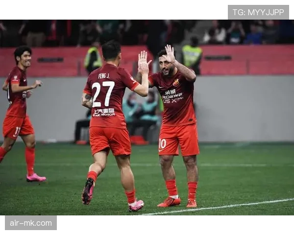 罗德里中场表现稳健，欧洲杯赛场持续提升竞争力